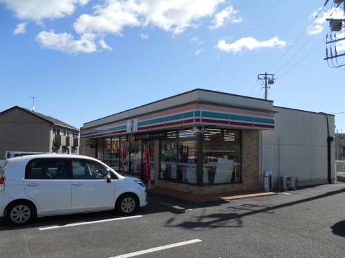 コンビニ　セブンイレブン日立塙山店（コンビニ）まで259m