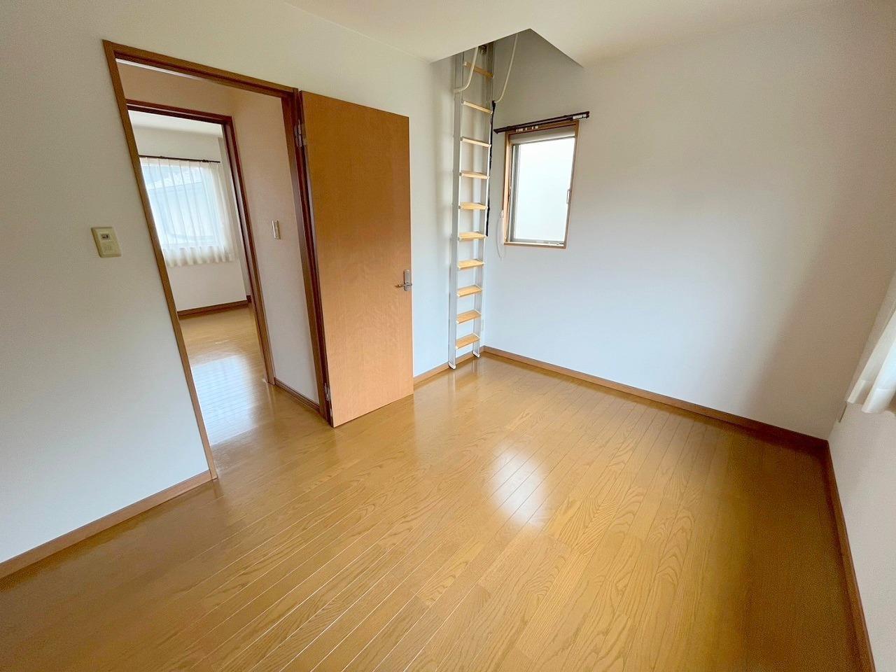 その他部屋・スペース　ロフトのある洋室