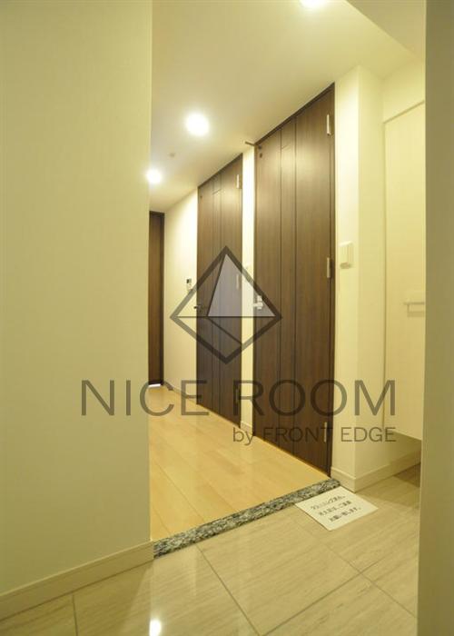 玄関　レジュールアッシュ心斎橋VITA 　玄関