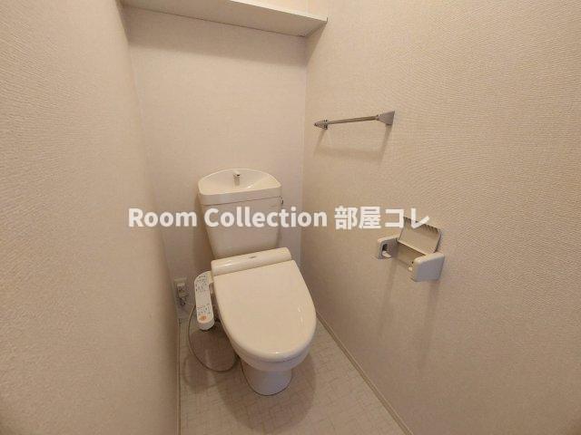 トイレ　※同物件他部屋写真　反転・色違いの場合有　現状優先