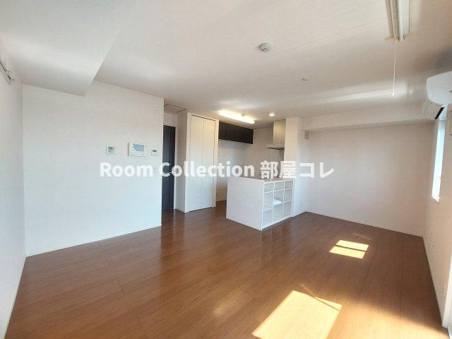 居室・リビング　※同物件他部屋写真　反転・色違いの場合有　現状優先