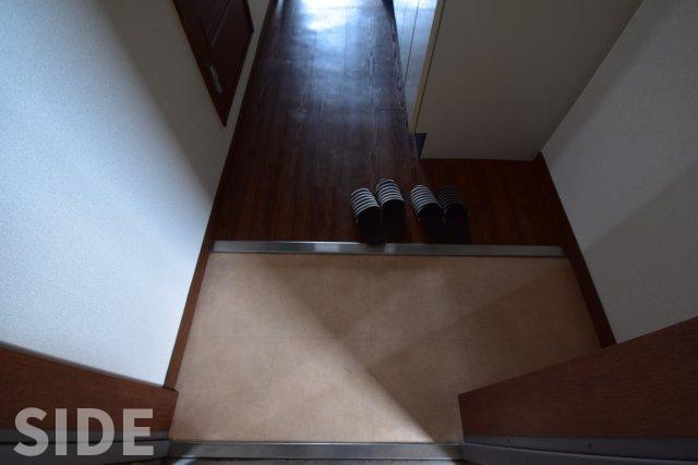 玄関　※別号室参考画像