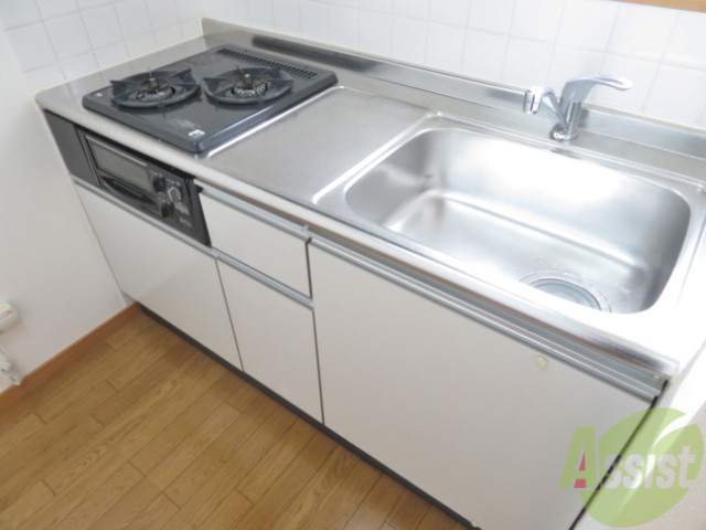 キッチン　キッチンです。水回りはいつもきれいにしていたいですよね。