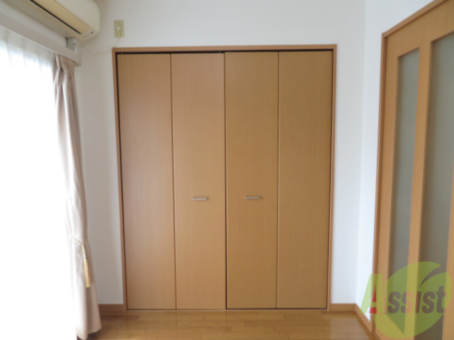 収納　収納場所になります。お洋服やお荷物はこちらへ。