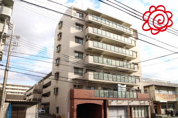 建物外観　落ち着いた雰囲気の外観です