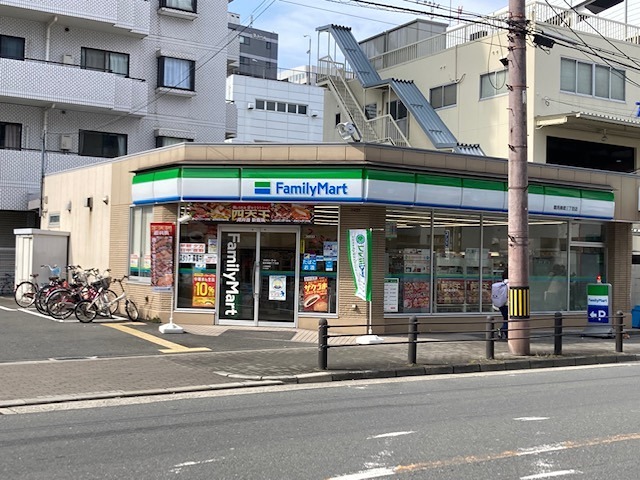 コンビニ　ファミリーマート　鶴見横堤3丁目店（コンビニ）まで201m