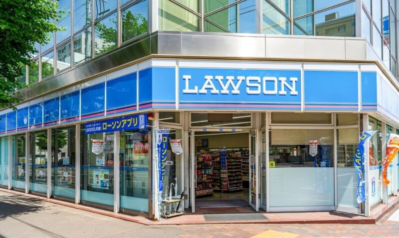 コンビニ　ローソン札幌北3条東3丁目店（コンビニ）まで157m