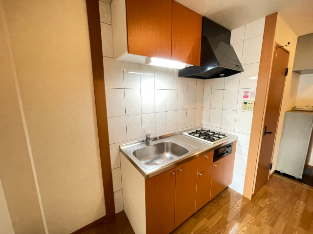 キッチン　同一物件内の別の部屋の写真