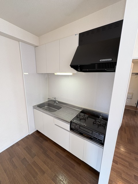 キッチン　別部屋参考写真です