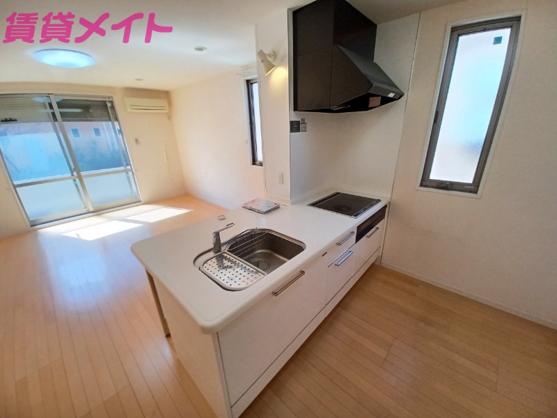 キッチン　別棟反転タイプ画像