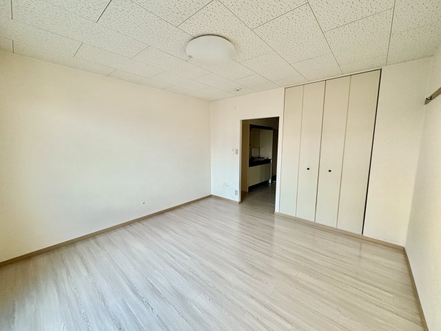 居室・リビング　※写真と現況に相違がある場合は、現況を優先します。