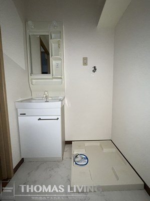 洗面設備　※別号室の参考写真です。