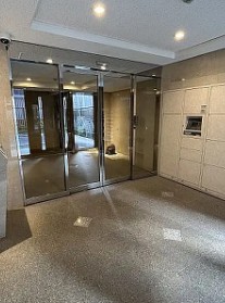 ロビー　建物の内部です