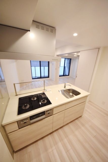 キッチン　写真は同タイプ住居です。