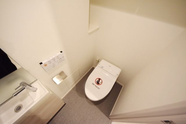 トイレ　写真は同タイプ住居です。