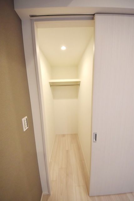 収納　写真は同タイプ住居です。