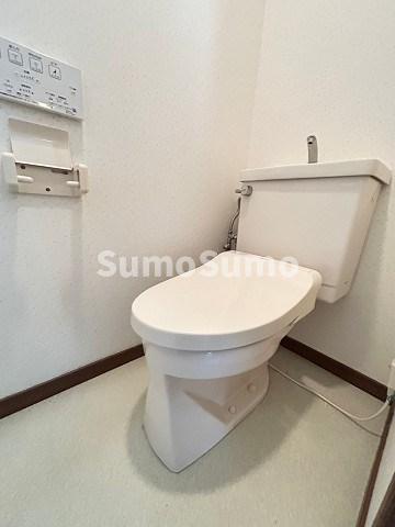 トイレ　トイレもきれいです