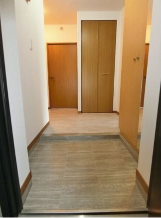 玄関　同タイプ間取りの写真です。