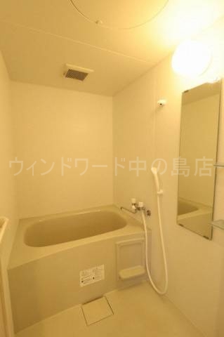 バス・シャワールーム　詳細は、ウィンドワード中の島までご相談下さい。