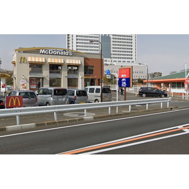 その他　マクドナルド２４６伊勢原店（その他）まで71m