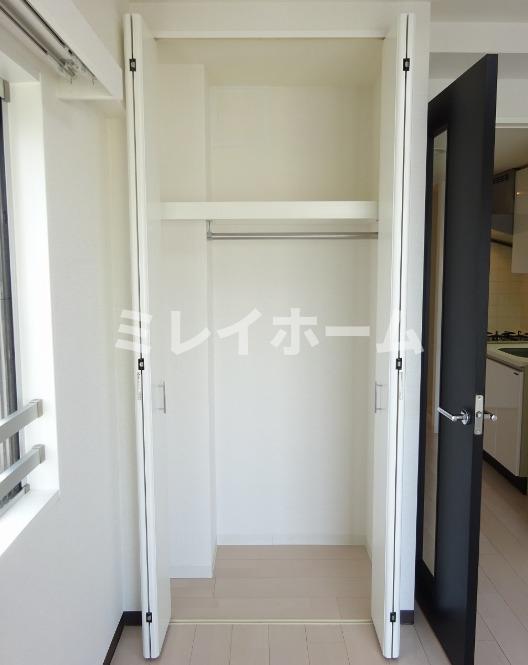 収納　同建物内、別のお部屋の参考写真になります。
