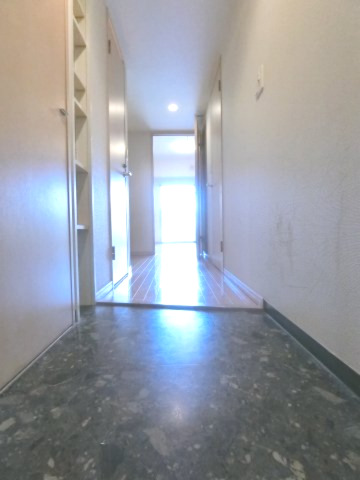 玄関　詳細は、RISUMO江坂本店→06-6155-7137まで♪