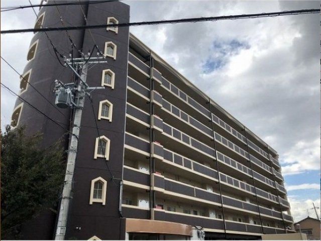 建物外観　鉄筋コンクリート造のしっかりとしたマンションです。