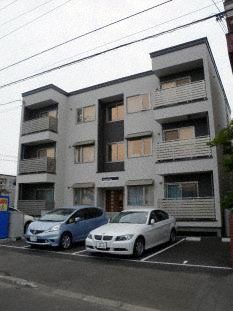 建物外観　綺麗でオシャレなリビング☆