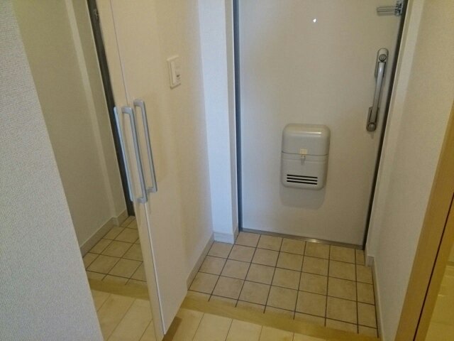 玄関　落ち着いた玄関です