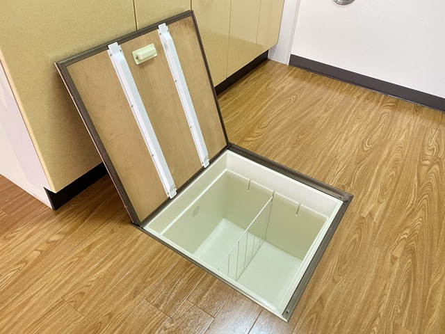 収納　床下収納