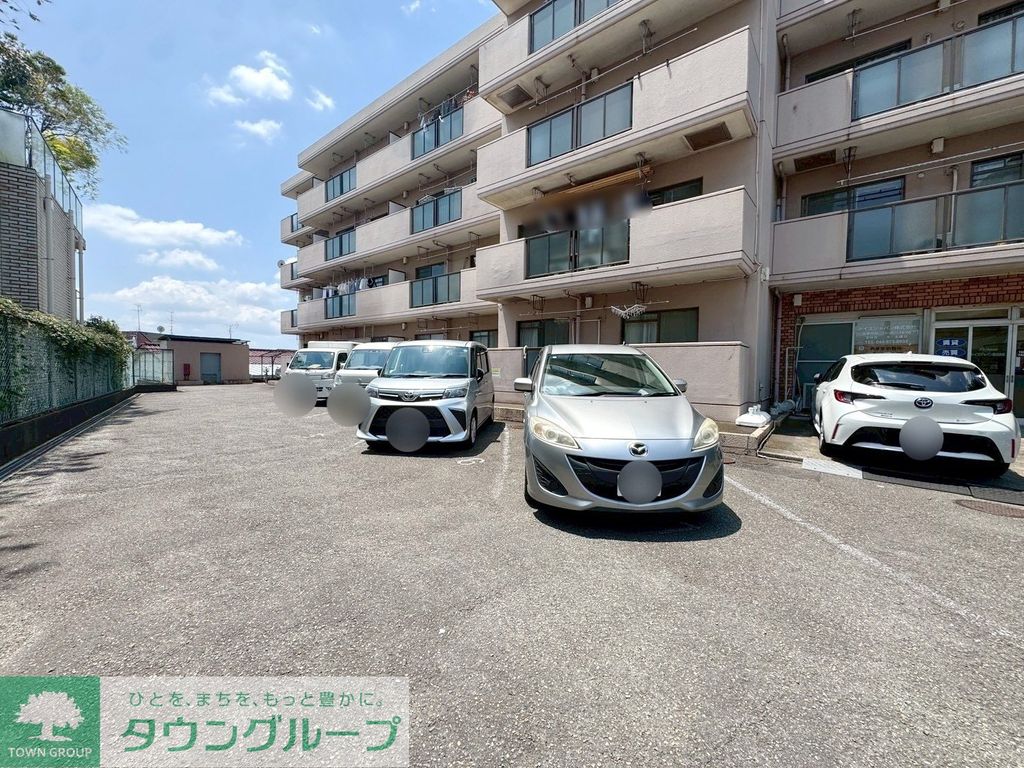 駐車場　駐車場