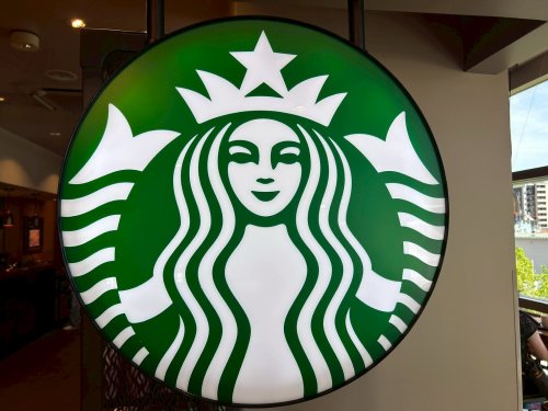 飲食店　スターバックス　アクタ西宮店（飲食店）まで2380m