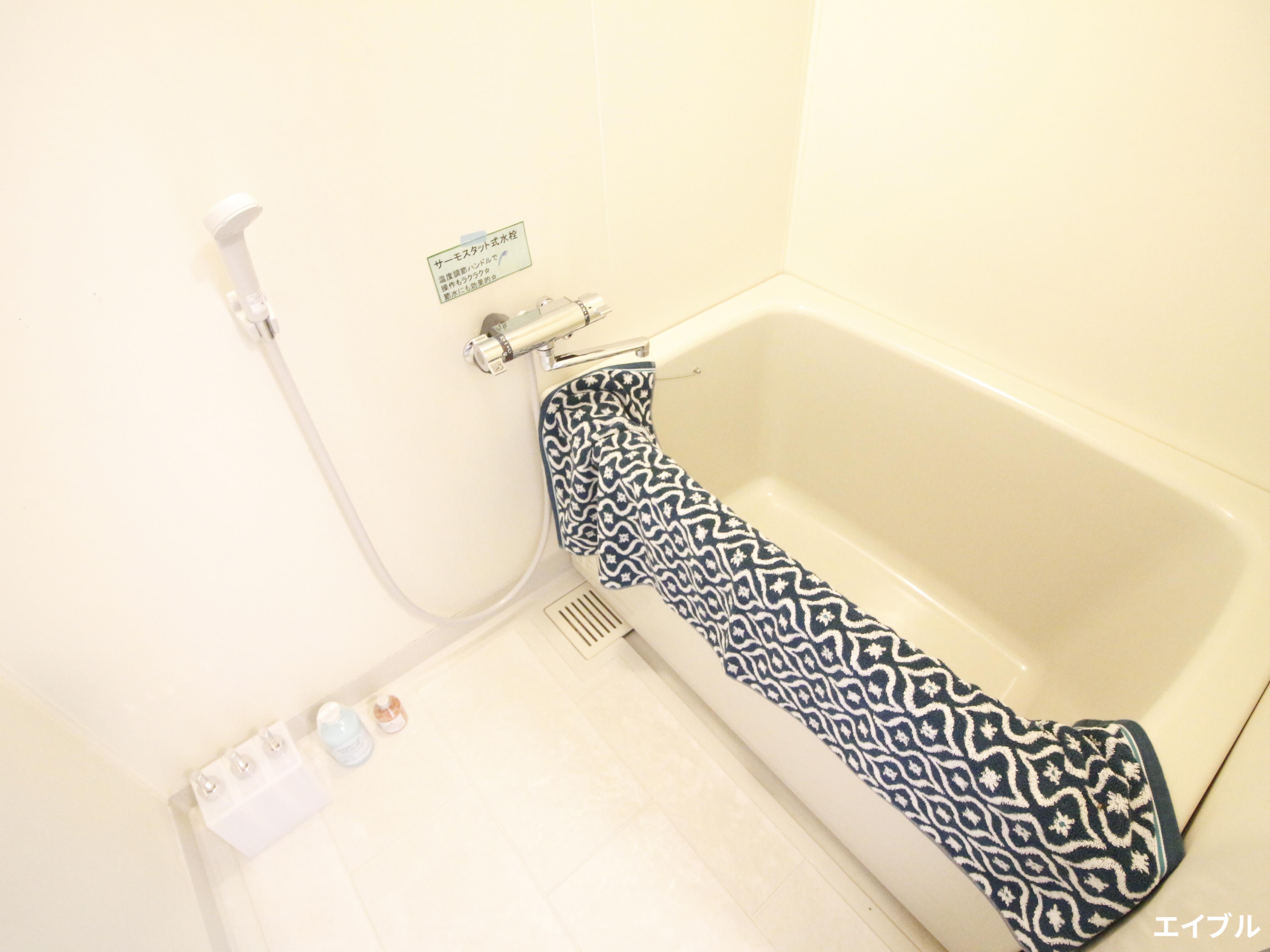 バス・シャワールーム　同タイプの別のお部屋の写真になります。