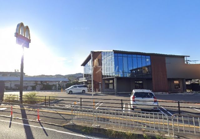 飲食店　マクドナルド 五条桂店（飲食店）まで53m