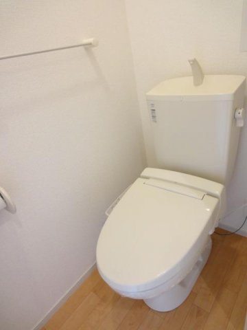 トイレ　トイレもきれいです
