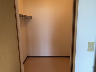 収納　ウォークインクローゼット