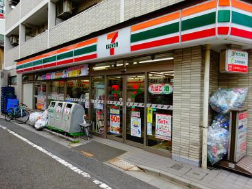 コンビニ　セブンイレブン 世田谷羽根木2丁目店（コンビニ）まで124m