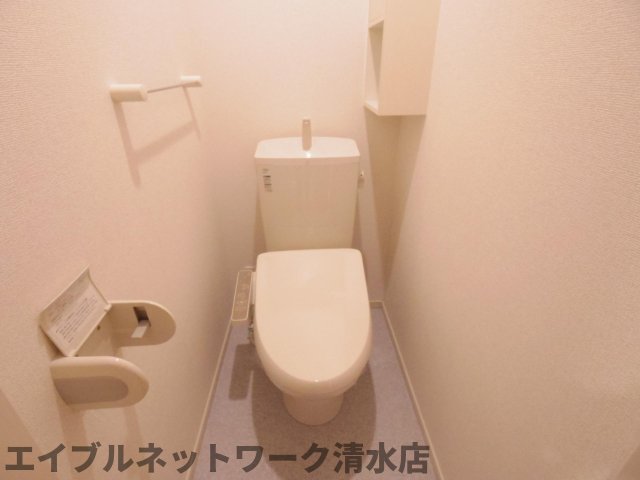 トイレ　ゆったりとした空間のトイレです