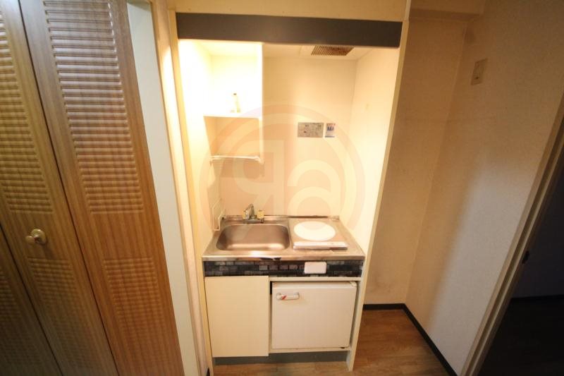 キッチン　コンパクトなキッチンで掃除もラクラク