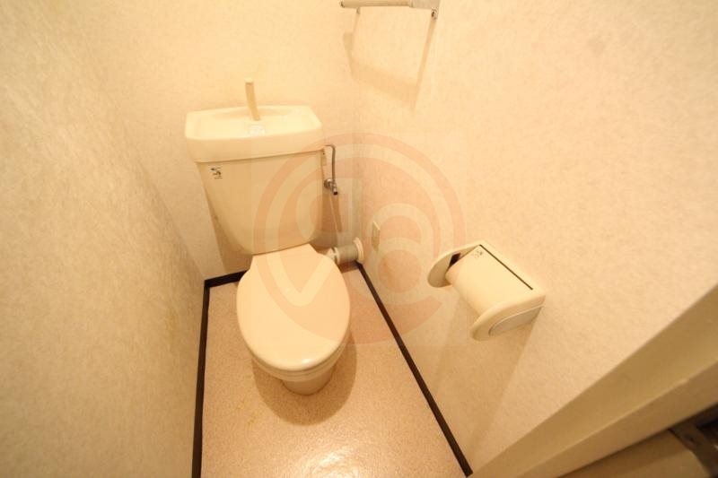 トイレ　清潔感のあるトイレです