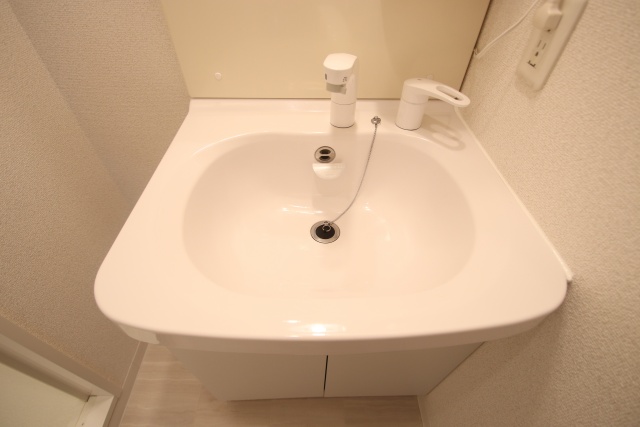 洗面設備　※別室の参考写真の為、現況優先です。