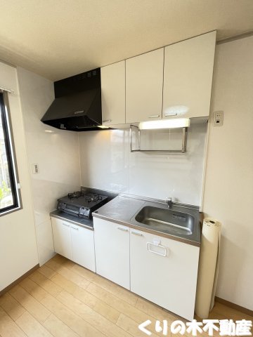 キッチン　反転同タイプのお部屋です（現況を優先します）※ガスコンロはあ