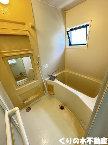 バス・シャワールーム　反転同タイプのお部屋です（現況を優先します）