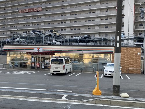 コンビニ　セブンイレブン 堺白鷺町3丁店（コンビニ）まで246m