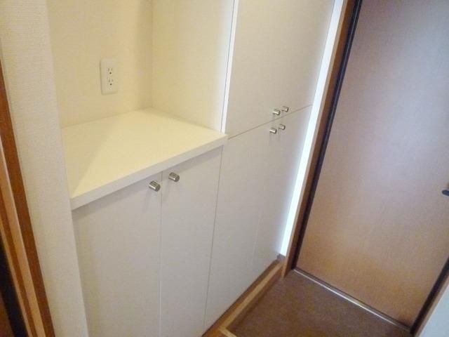 玄関　★たくさん入るシューズボックス★