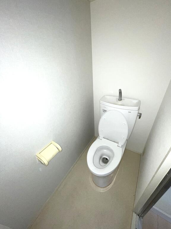 メイゾン花咲のトイレ写真