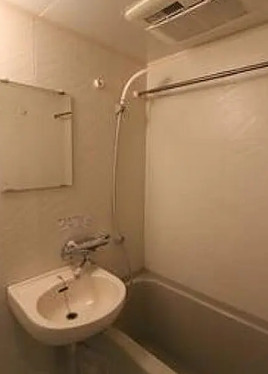 バス・シャワールーム　別部屋の画像を使用しております。