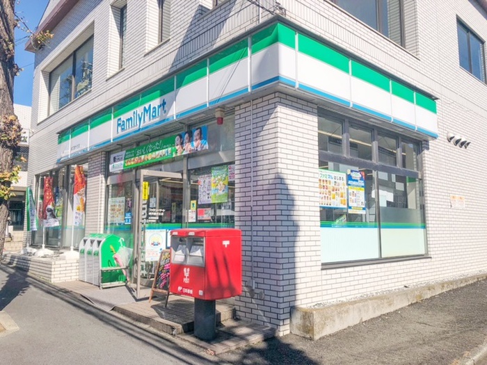 コンビニ　ファミリーマート横浜藤が丘店（コンビニ）まで650m