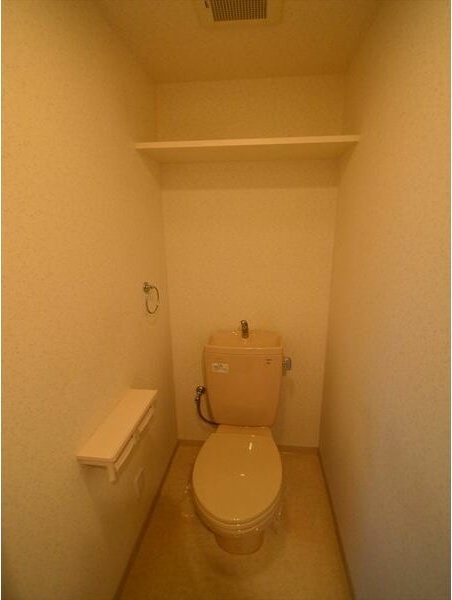 地下鉄東山線 岩塚駅 徒歩5分 8階建 築19年のトイレ写真