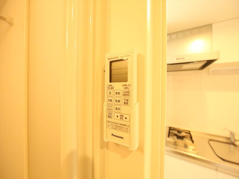 その他設備　浴室暖房乾燥機付き　同仕様写真